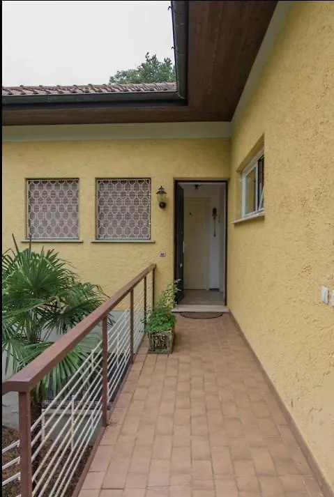 Lago Maggiore- Casa Roccia-Ferienwohnung In Pino Sulla Sponda Pino Lago Maggiore Apartment