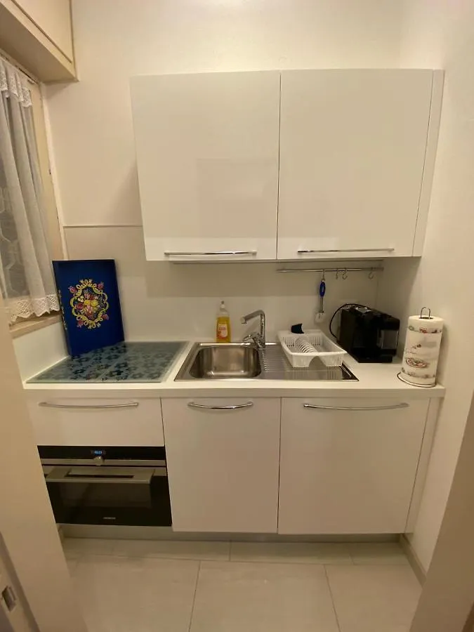 Lago Maggiore- Casa Roccia-Ferienwohnung In Pino Sulla Sponda Pino Lago Maggiore