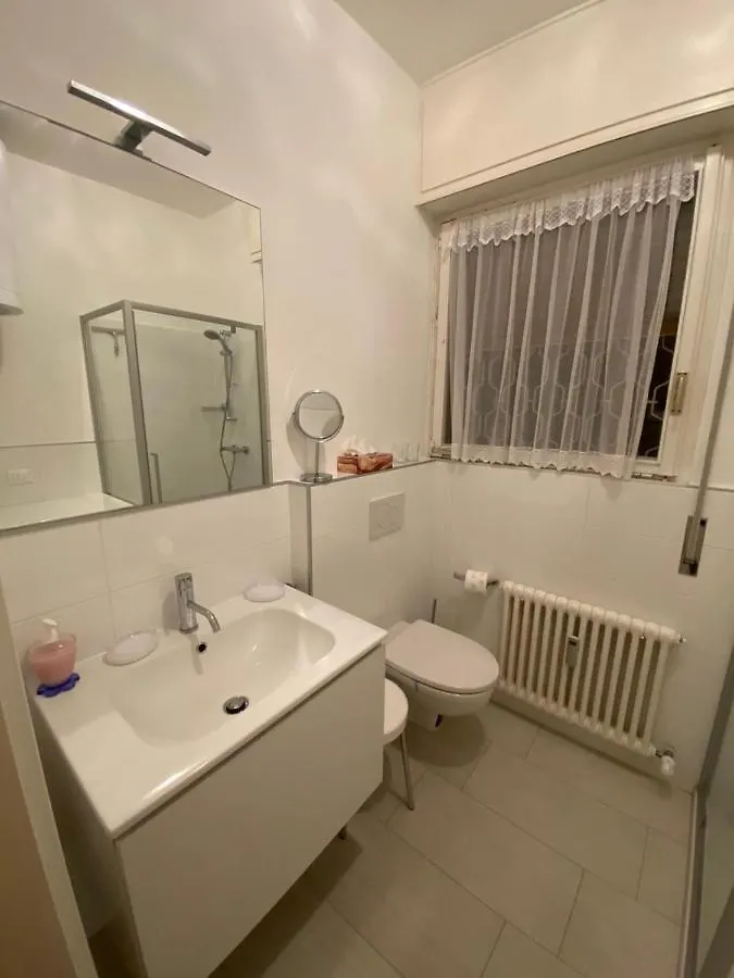 Lago Maggiore- Casa Roccia-Ferienwohnung In Pino Sulla Sponda Pino Lago Maggiore 0*,